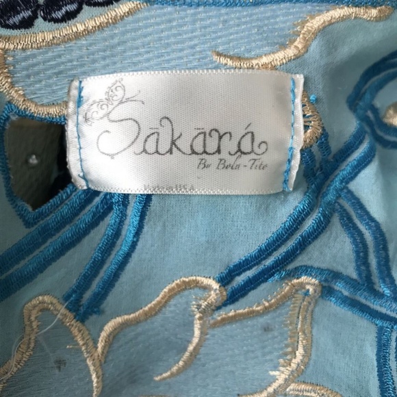 SAKARA Bola Tito Top Floral Blue beach Coverup - Picture 5 of 7